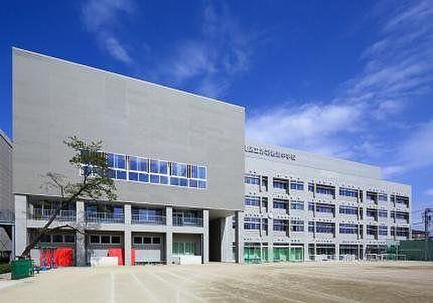 北区立赤羽岩淵中学校（約760m）