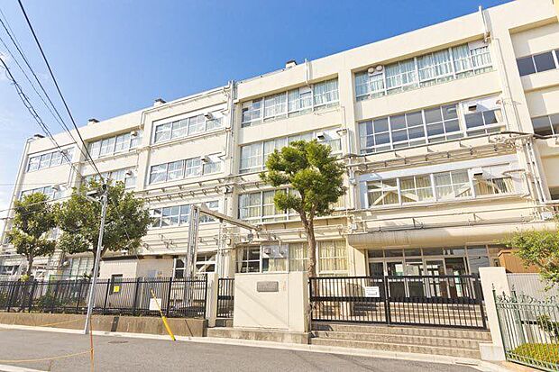 江東区立第三砂町中学校（約440m）