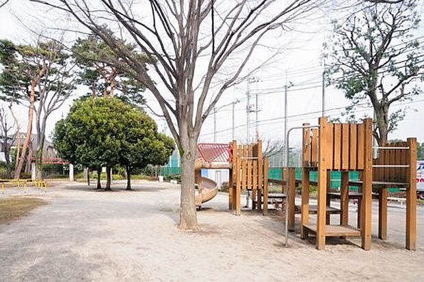 かっぱ公園（約784m）