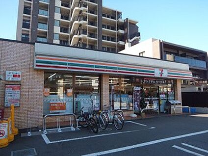 セブン-イレブン 中野野方２丁目店 300m