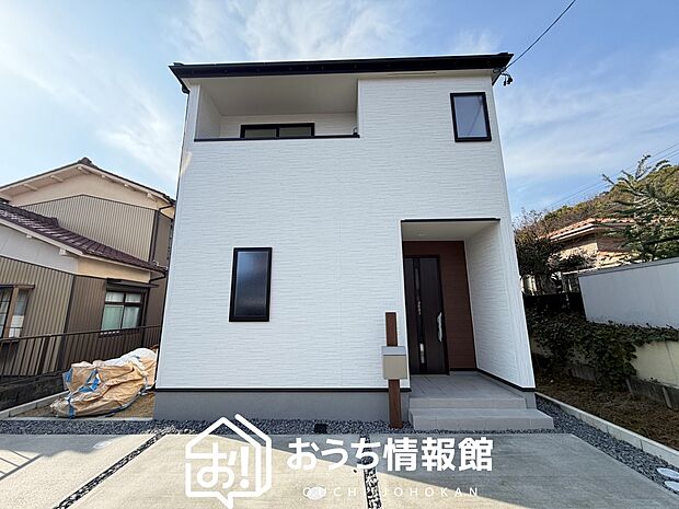 現地写真（外観）
限定１邸
駐車３台可能