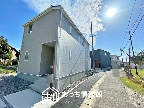 現地写真（街並み）
全２邸
駐車２台可能