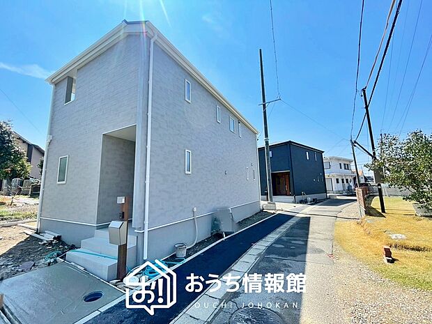 現地写真(街並み)
全2邸
駐車2台可能