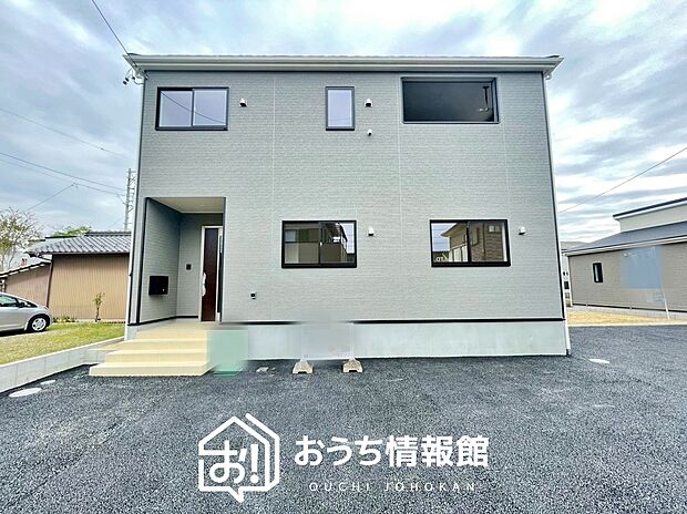 現地写真(外観)
限定1邸
駐車5台可能