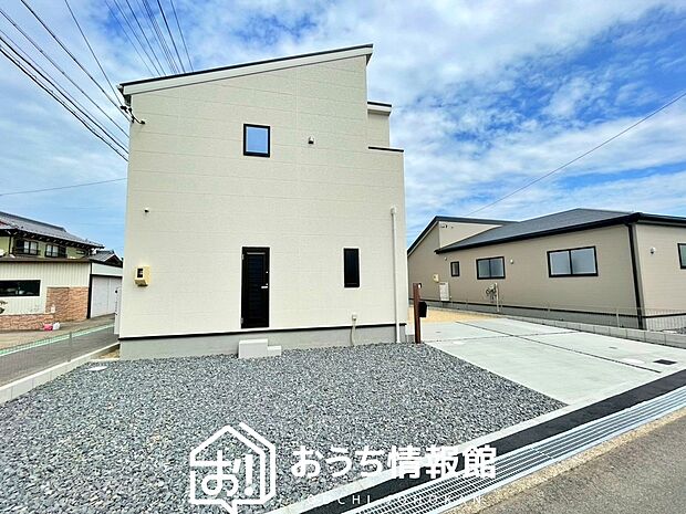 現地写真（街並み）
全２邸
駐車２台可能