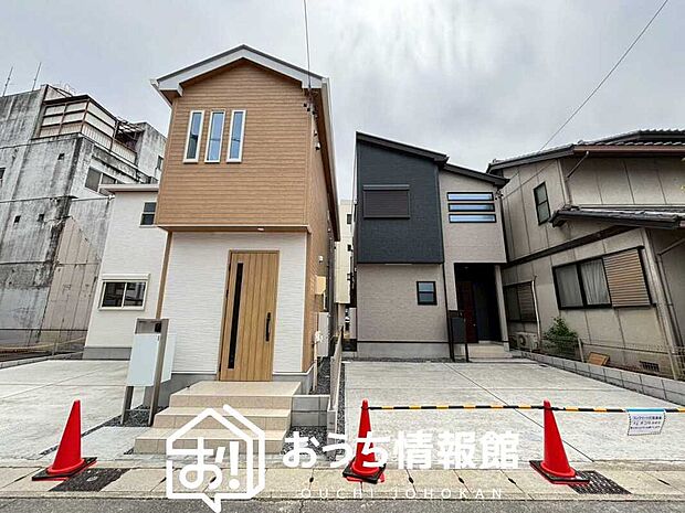 現地写真(街並み)
全2邸
駐車2台可能