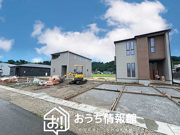 現地写真(街並み)
全3邸
駐車4台可能