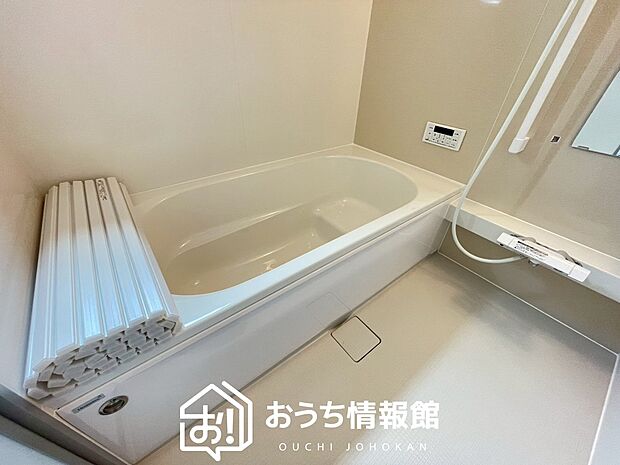 現地写真(浴室)
浴室暖房乾燥機付き。1坪タイプで広々です。