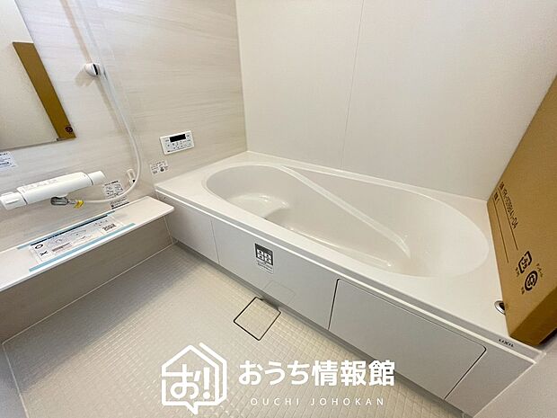 現地写真(浴室)
浴室暖房乾燥機付き。1坪タイプで広々です。