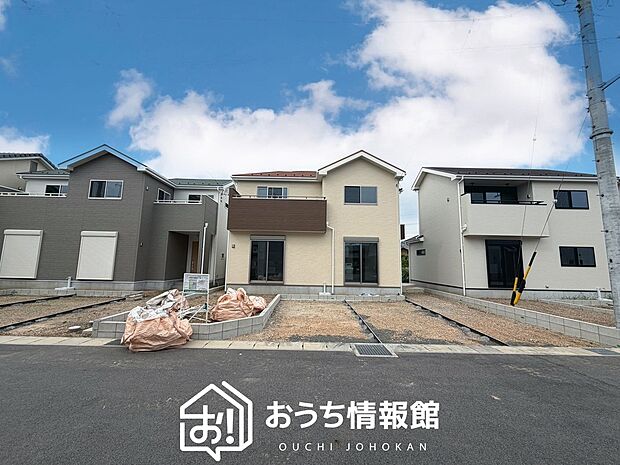 現地写真（街並み）
全５邸
駐車３台可能
