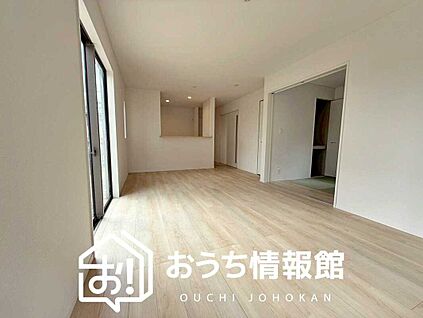 現地写真(リビング)