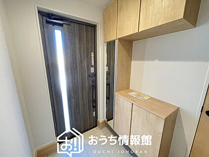 現地写真(玄関)