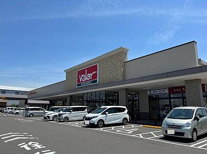 バロー犬山楽田店 1200ｍ(徒歩15分)