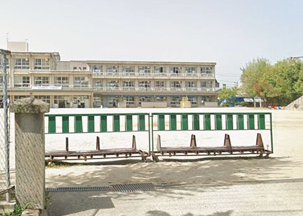 美濃加茂市立太田小学校（約2,300m）