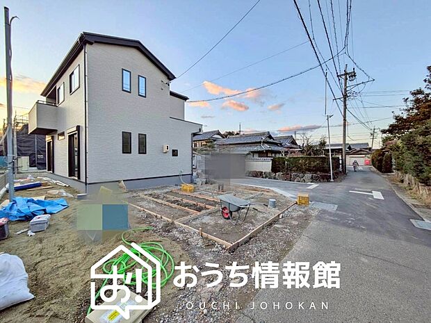 【現地写真（外観）【５号地】】軽くて火災に強い屋根材を採用し、地震時の建物への負担や揺れを軽減しています。