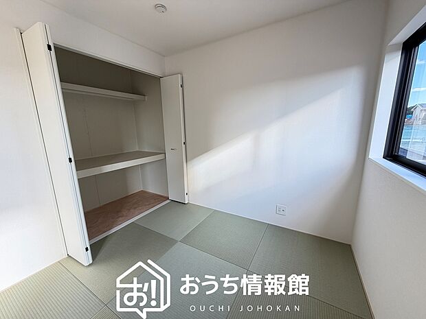 【現地写真（和室）】大壁仕様の新和室。くつろぎの空間です。