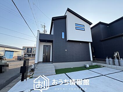 現地写真（外観）【１１号地】