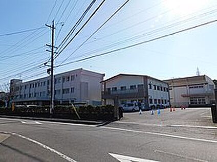 亀山市立亀山東小学校 750ｍ(徒歩10分)