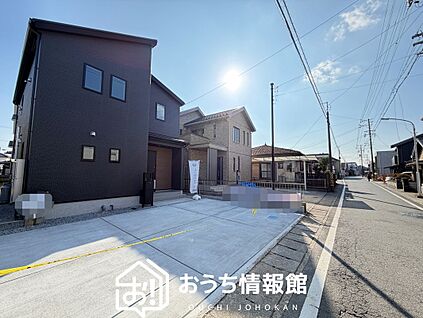 現地写真（前道含む外観）