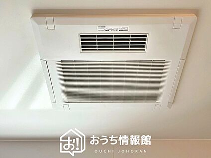 電気式浴室暖房換気乾燥機