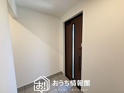 現地写真(玄関)