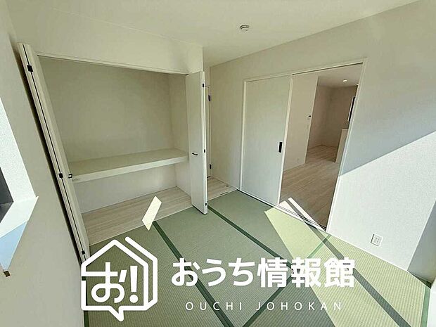 【現地写真（和室）】大壁仕様の新和室。くつろぎの空間です。