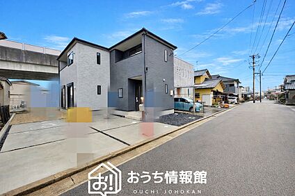現地写真（前道含む外観）