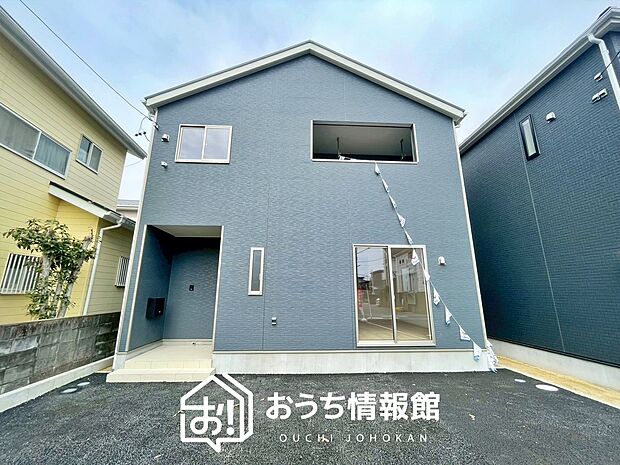 【現地写真(外観)【1号地】】雨で汚れを落とし、耐久性・耐候性に優れた外壁を使用しています。