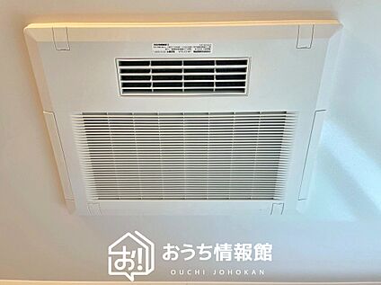 電気式浴室暖房換気乾燥機