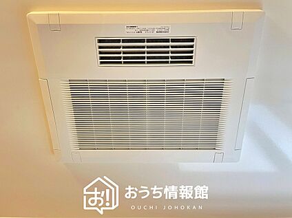 電気式浴室暖房換気乾燥機