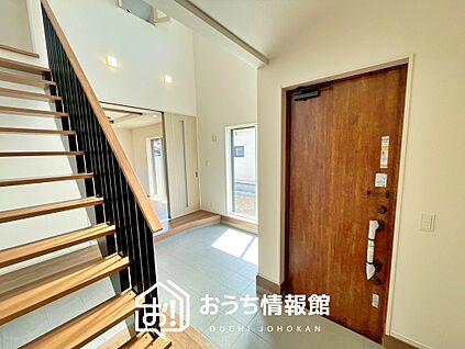 現地写真(玄関)