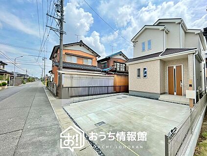 現地写真（前道含む外観）