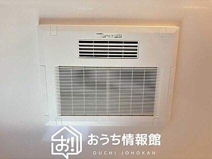 電気式浴室暖房換気乾燥機