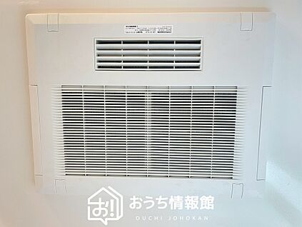 電気式浴室暖房換気乾燥機