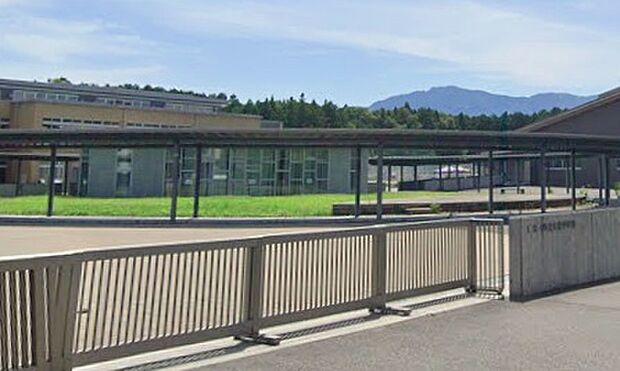 いなべ市立大安中学校（約1,700m）