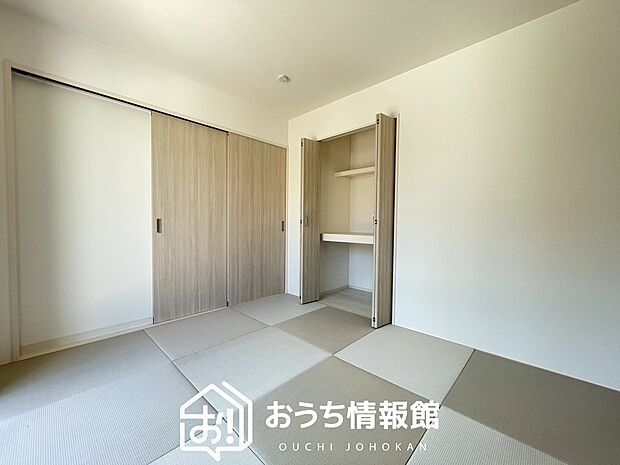 【現地写真(和室)】大壁仕様の新和室。くつろぎの空間です。