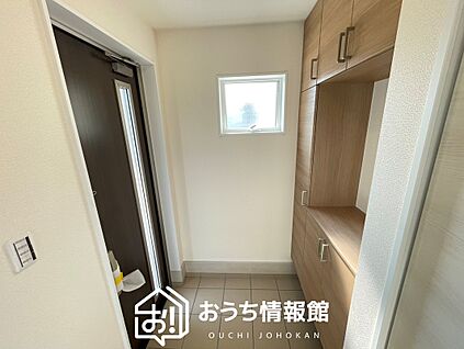 現地写真(玄関)