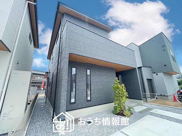 【現地写真(外観)【E号地】】健康被害に配慮したもっとも安全性の高い建材を採用し、シックハウス対策をしております。