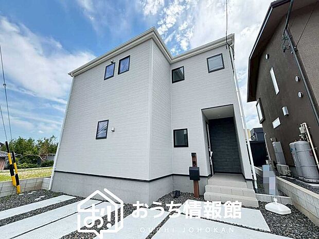 【現地写真(外観)】耐震等級最高「3」取得で基準の1.5倍の性能・耐震強度で安心できます。