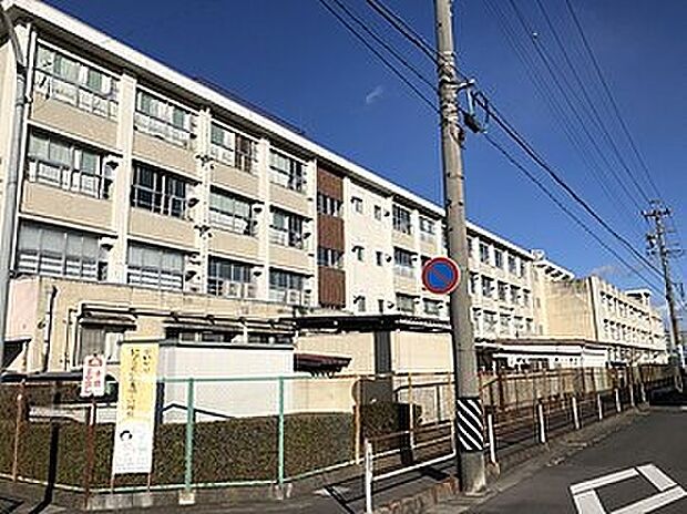 岐阜市立陽南中学校(約1,500m)