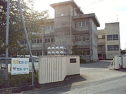 各務原市立稲羽中学校 780ｍ(徒歩10分)