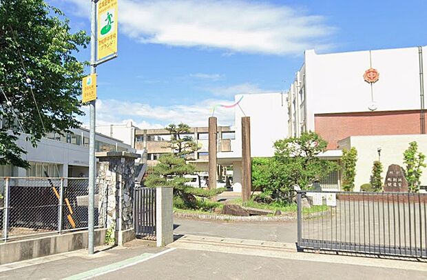 江南市立古知野中学校(約660m)