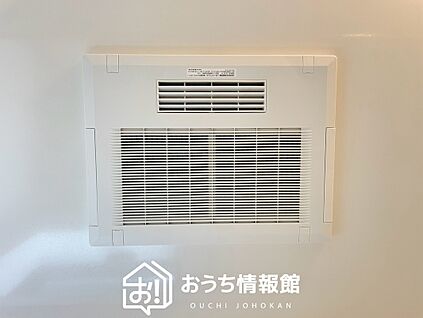 電気式浴室暖房換気乾燥機