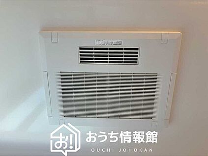 電気式浴室暖房換気乾燥機