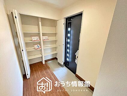 現地写真(玄関)