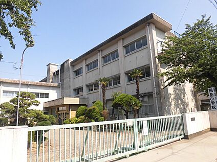 岐阜市立鏡島小学校 2000ｍ(徒歩25分)