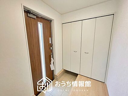 現地写真(玄関)