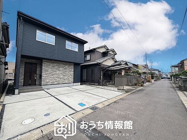 【現地写真(前道含む外観)】健康被害に配慮したもっとも安全性の高い建材を採用し、シックハウス対策をしております。