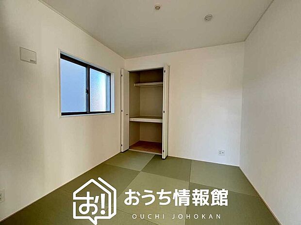 【現地写真（和室）】大壁仕様の新和室。くつろぎの空間です。