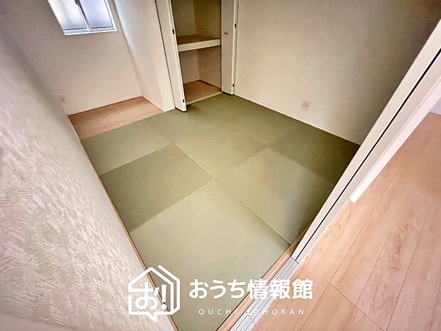 【現地写真（和室）】大壁仕様の新和室。くつろぎの空間です。